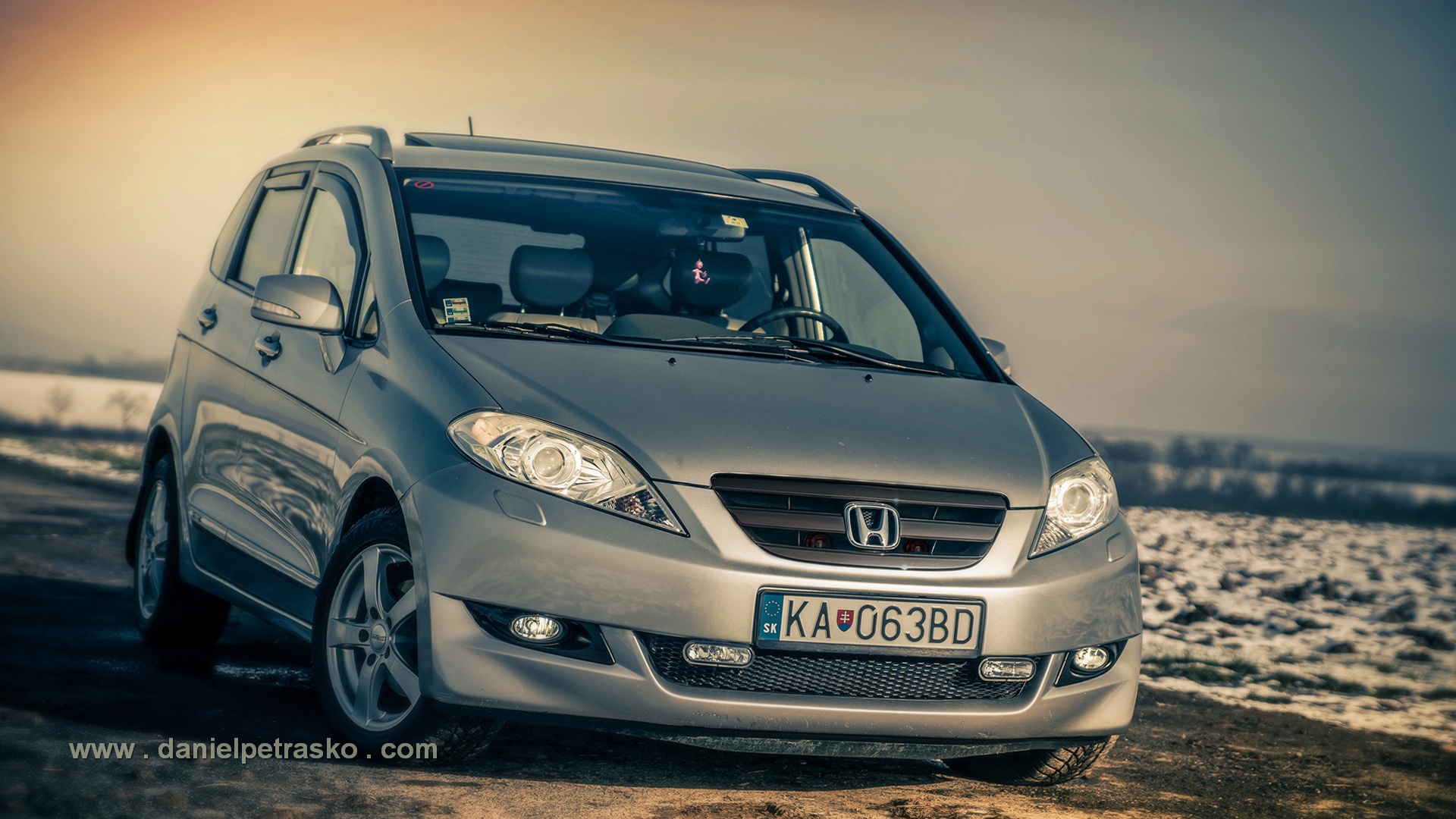 Ako jazdí Honda FR-V benzín, aká je spotreba
